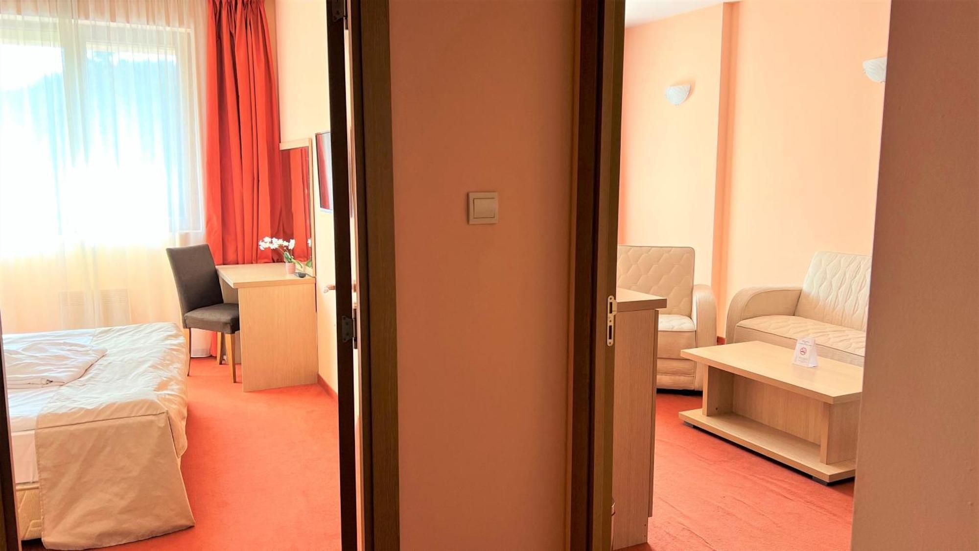 Hotel Orpheus - Casino And Spa パンポロボ エクステリア 写真
