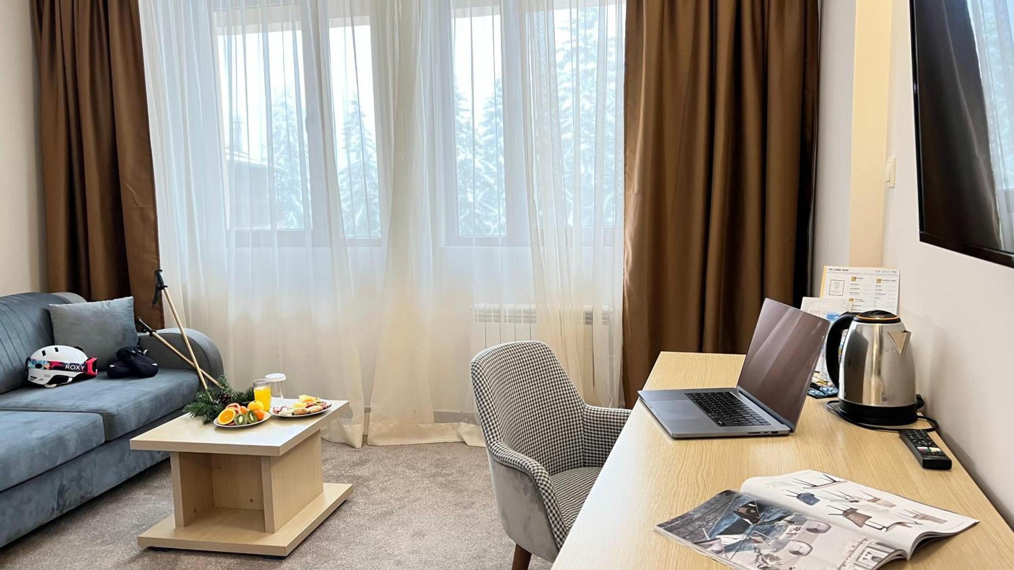 Hotel Orpheus - Casino And Spa パンポロボ エクステリア 写真