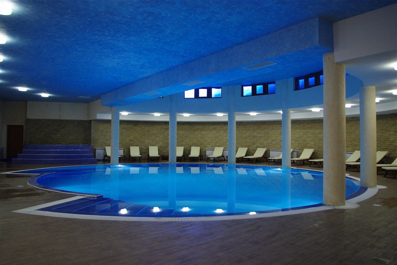 Hotel Orpheus - Casino And Spa パンポロボ エクステリア 写真