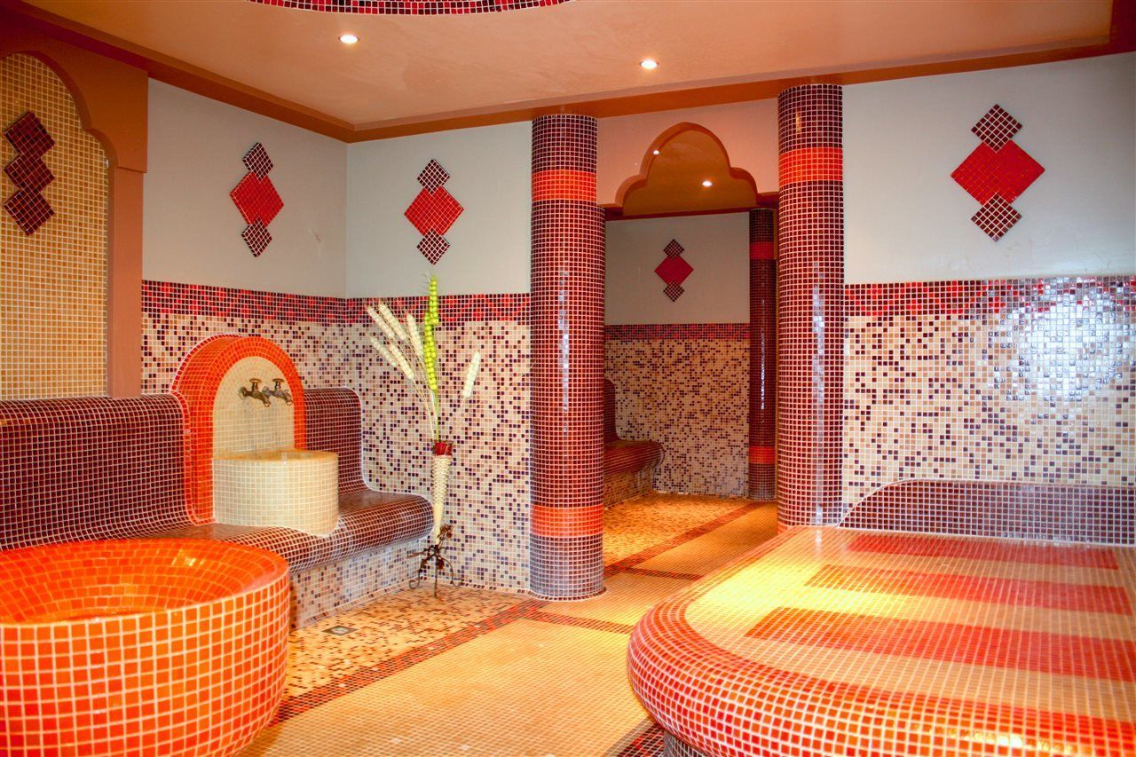 Hotel Orpheus - Casino And Spa パンポロボ エクステリア 写真